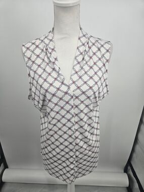 DNA couture Geometric Print Sleeveless V-Neck Top 2X